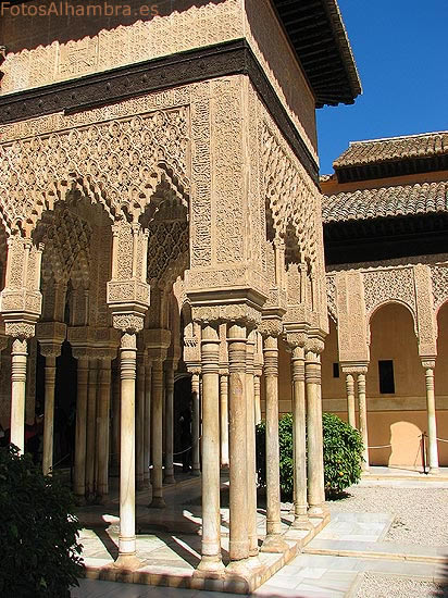 Patio de los Leones en la Alhambra