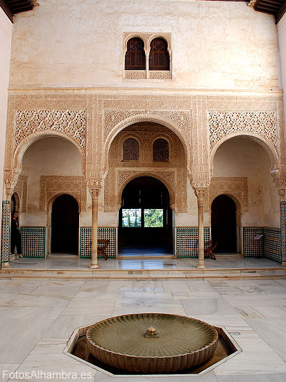 Patio del Cuarto Dorado en la Alhambra